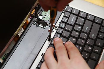 ремонт клавіатури ноутбука чи заміна